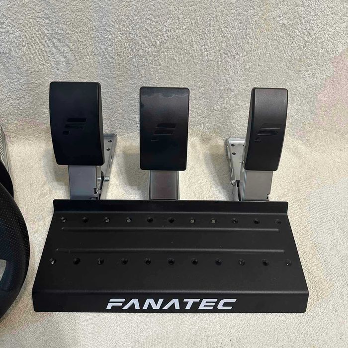 Игровой Комплект Fanatec CSL Elite 6NM + Fanatec CSL Pedals Load Cell