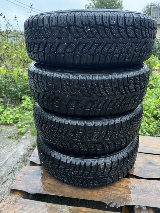шини для автомобіля