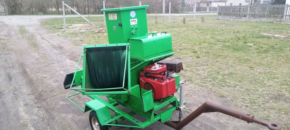 Rębak do gałęzi spalinowy