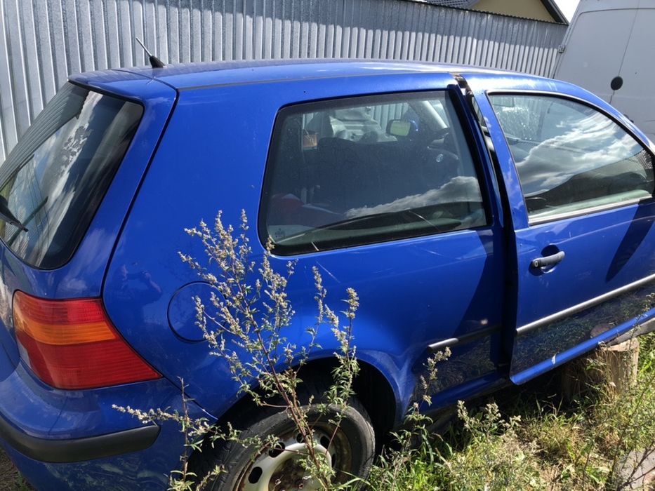 Golf 4 1.6 sr benzyna czesci