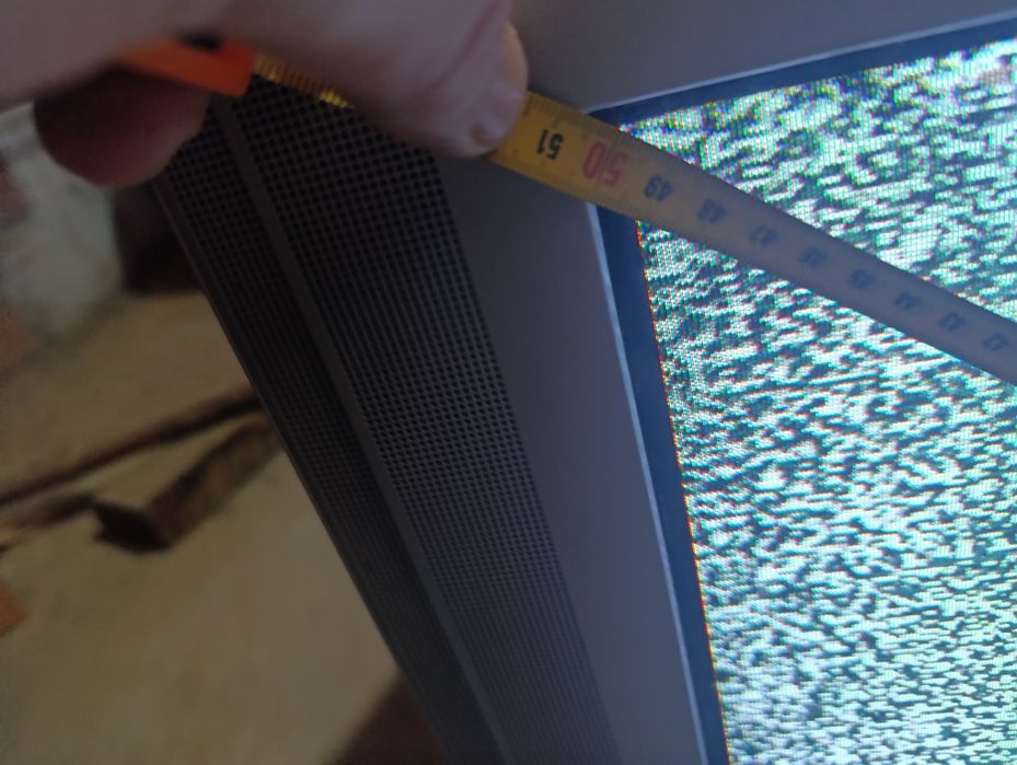 TV Samsung 50cm usada como nova