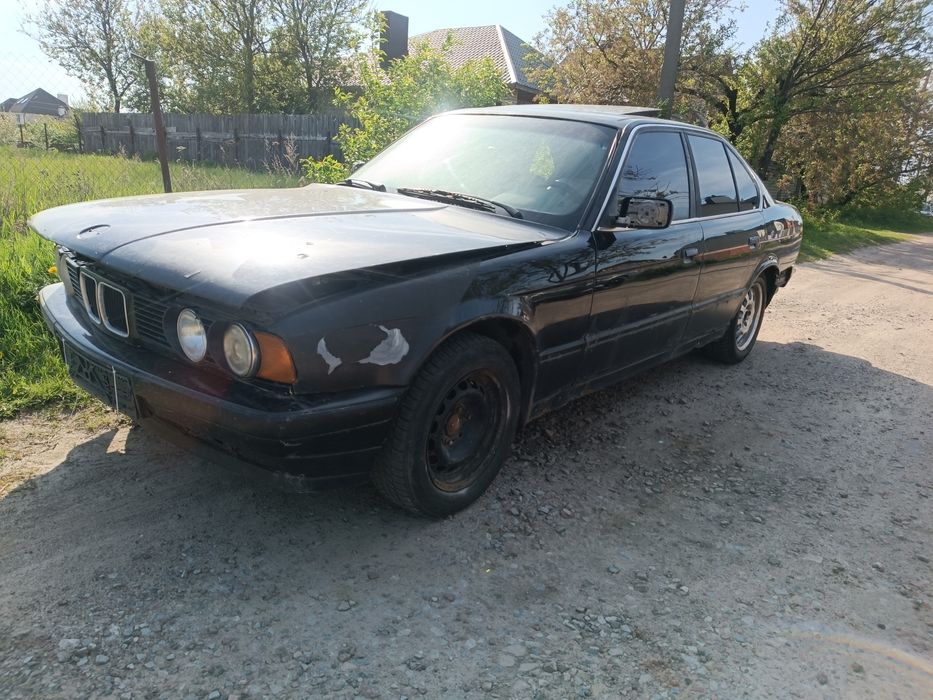 Продам бмв е32 і е34