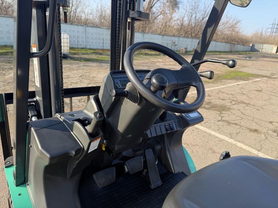 Навантажувач вилковий Mitsubishi KFGE25 ERSIS вилочный погрузчик,кара