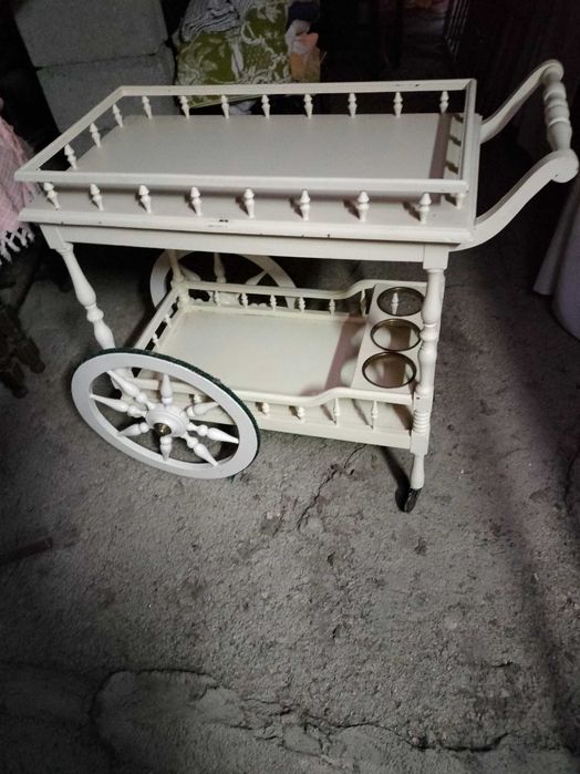 Carrinho de bar antigo