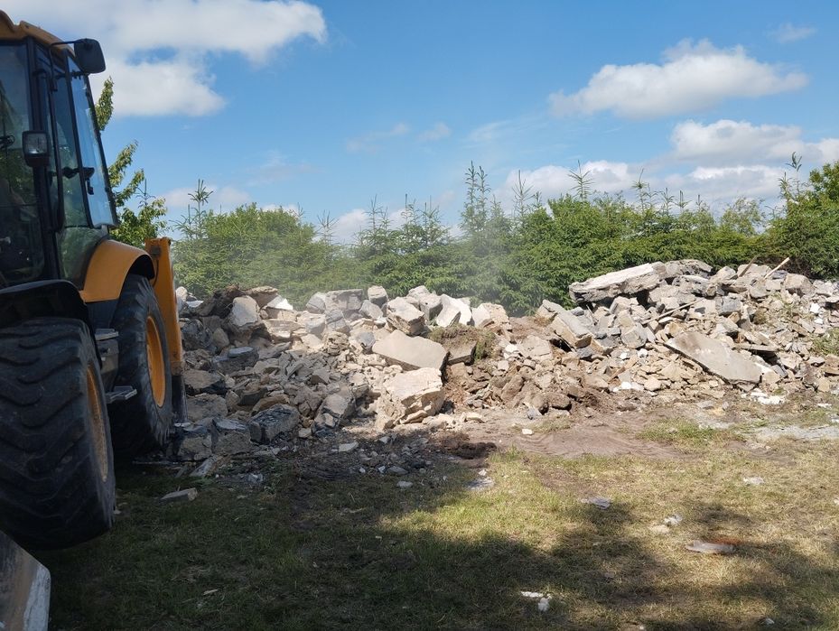 Wyburzenia budynków, wywóz gruzu itp