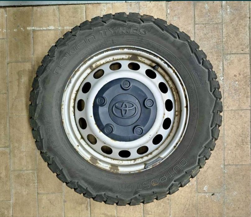 Toyota ProAce II dekiel dekielki 5x108 16 oryginalne komplet 4 szt OEM