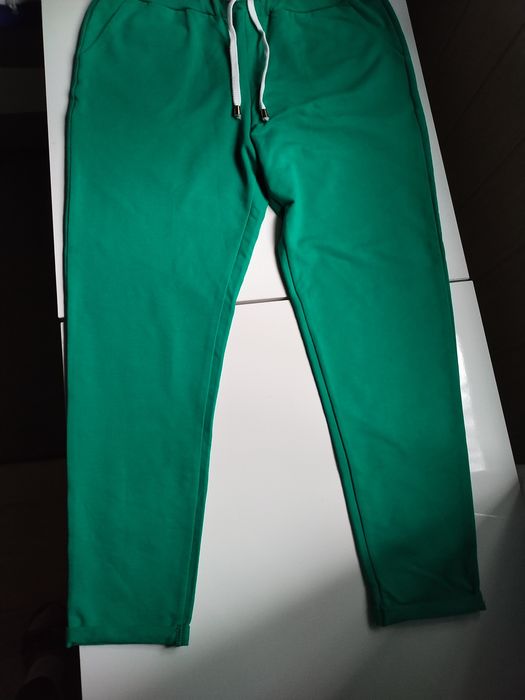 NOWE spodnie dresowe - marka Simili.