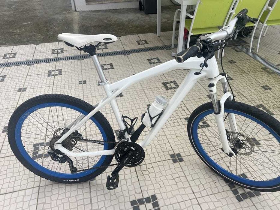 Bicicleta BMW como nova