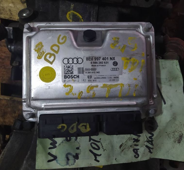 Caixa velocidades manual AUDI A4 A6 2.5tdi ref: HSL centralina