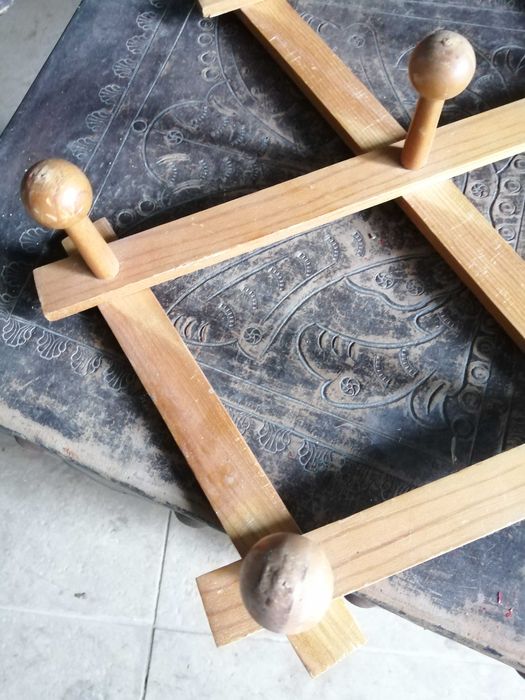 cabide extensivel de parede , ver fotos