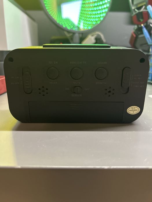 Budzik,zegar,kalendarz,temperatura