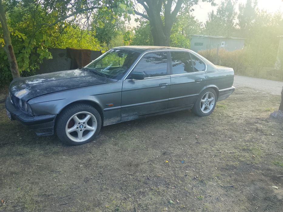 продам БМВ е34 м20б25