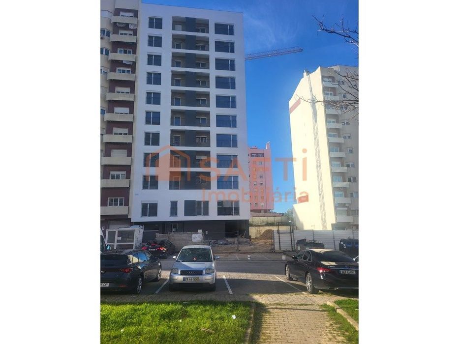 T3 com garagem em Corroios 3ºAndar