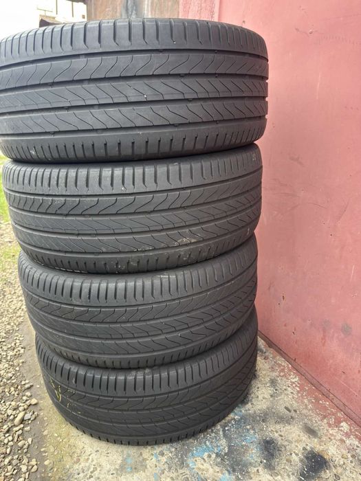 Комплект літніх шин 225/50 R17 Continental