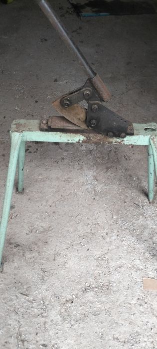 Gilotyna, nożyce do blachy