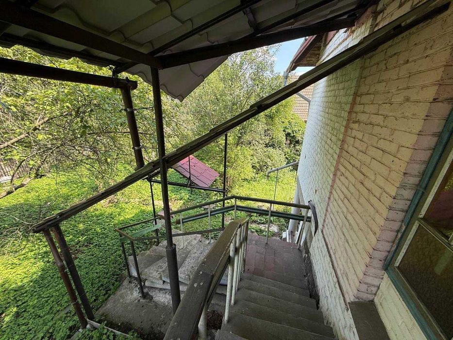 Дача в Стоянці, Ірпінь, 3 поверхи  камін  ділянка 5,1 сотки