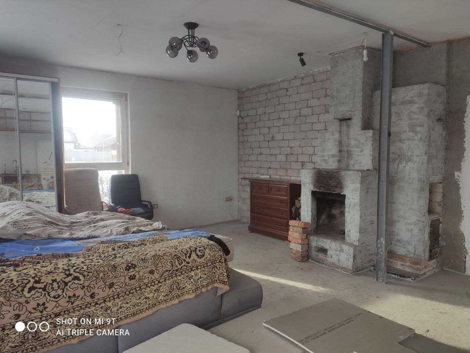 Продаж будинку зі зрубу на 6 сотках. Від власника