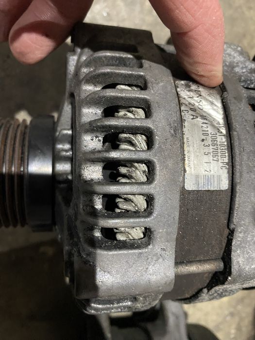 Генератор форд фокус 1.6HDI мазда пежо сітруєн