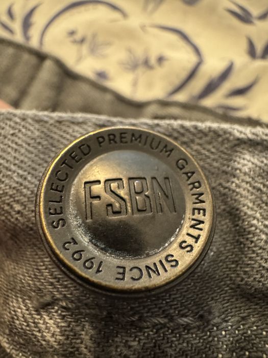 Spodenki shorts szorty FSBN
