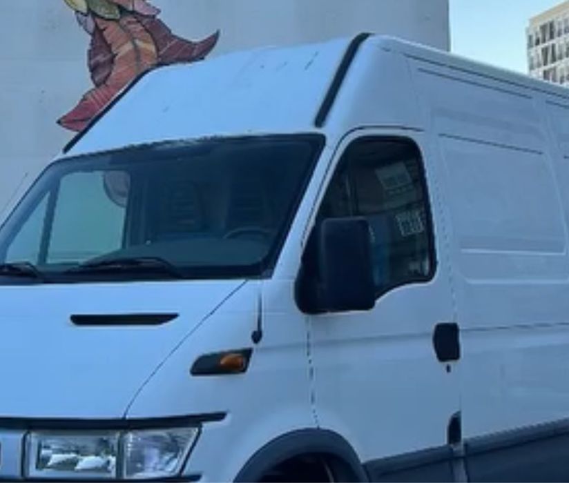 Carrinha Iveco Daily para alugar