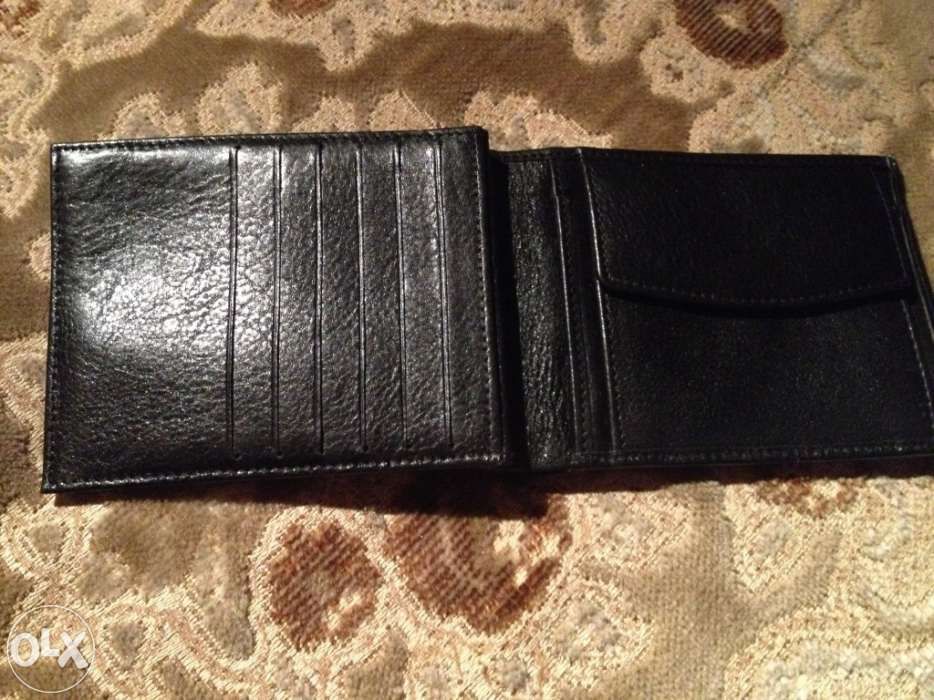 Conjunto de duas carteiras completamente novas