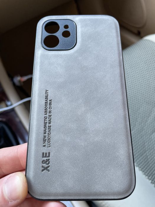 Чохол на iPhone 12