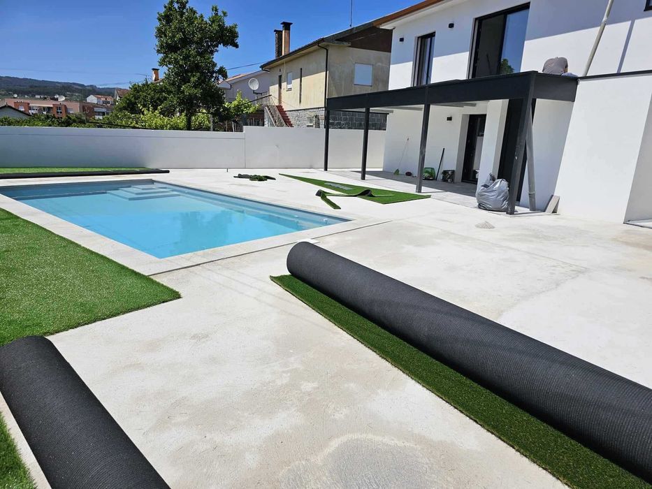 Jardins em relva sintética