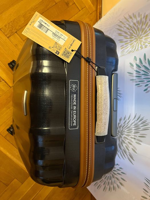 Samsonite Lite-Cube Dlx walizka średnia