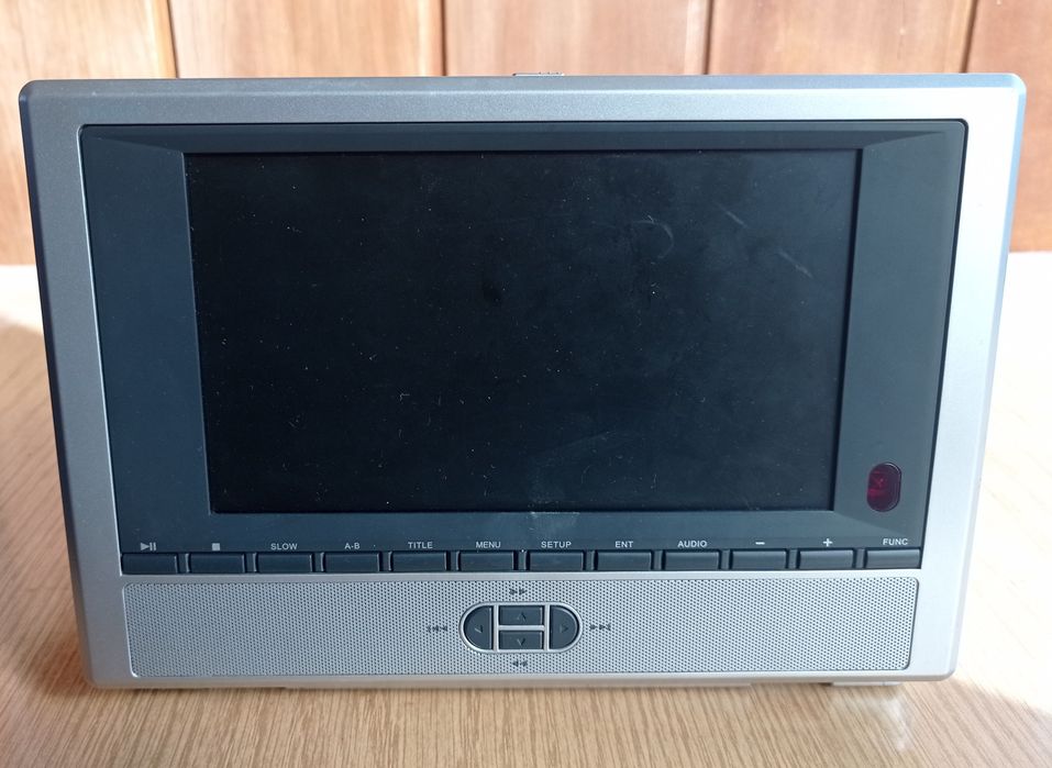 Мультимедійна система.  Портативний універсальний VISION LIBERTY TWIN