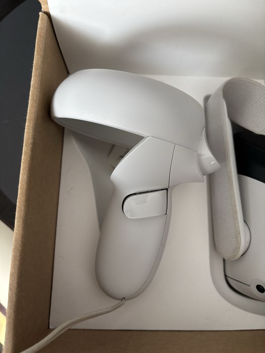 Gogle VR Oculus Quest 2 128GB + 2 kontrolery