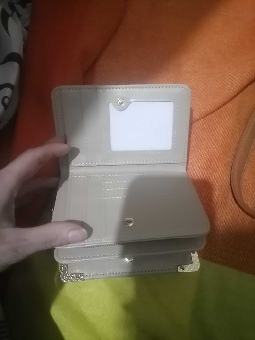 Carteira bege escuro