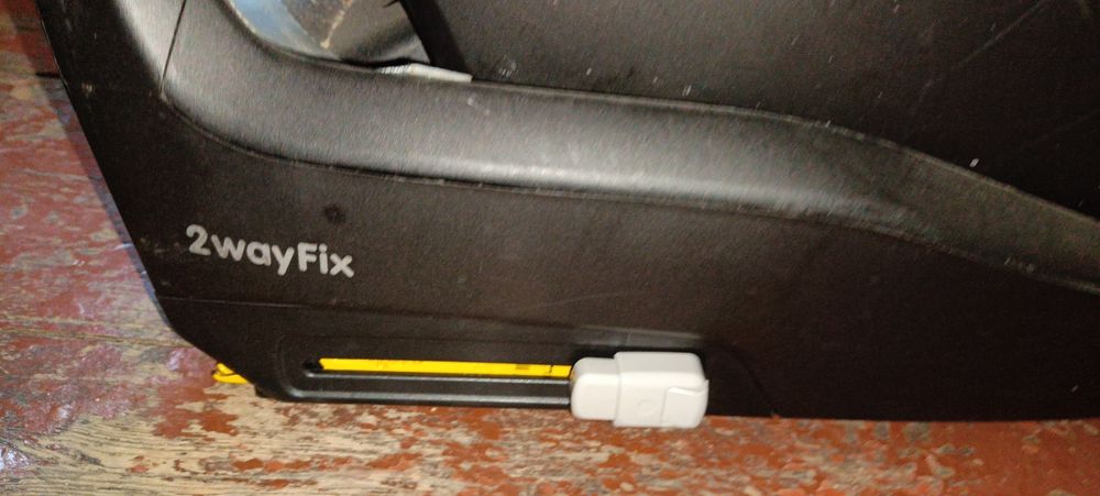Fotelik z bazą maxi Cosi 2wayFix