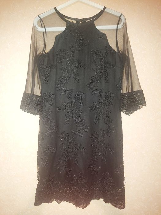 Вечірня святкова сукня з мереживом