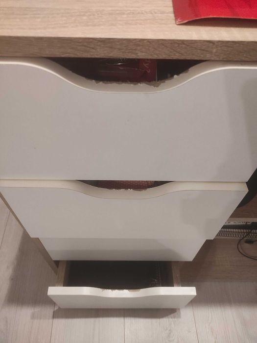 Secretária Angular/Extensível LANGAGER (JYSK) – Carvalho/Branco (Braga)