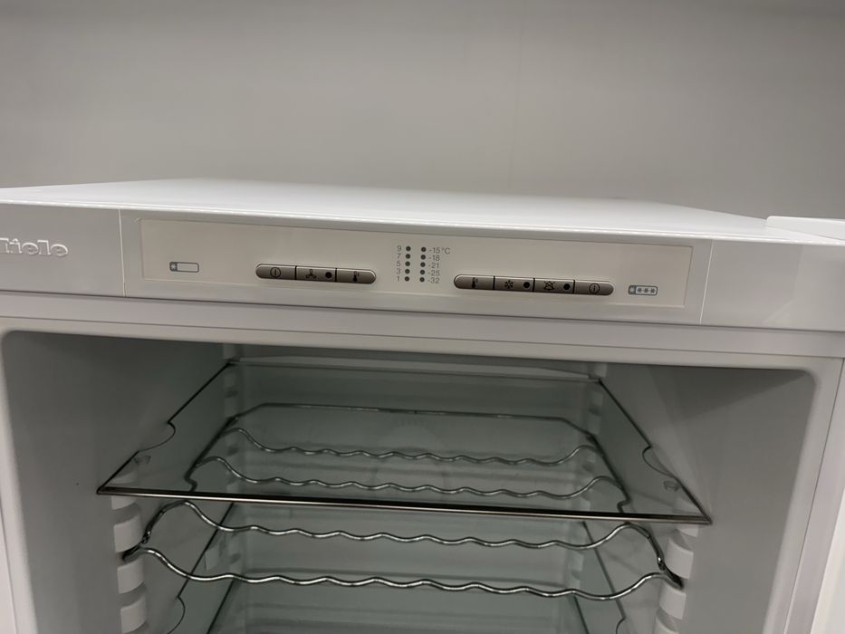 Lodowka Miele No-Frost 2 metry duża