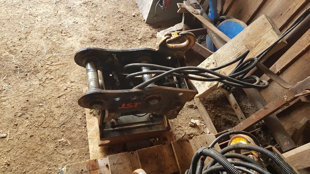 Engcon Rototilt szybkozłącze hydrauliczne oraz powertilt