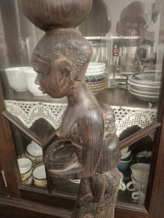 Escultura Africana maciça das Ex-Colónia Moçambique 1960's - Páu Preto 2/3 kilos  com 65cm