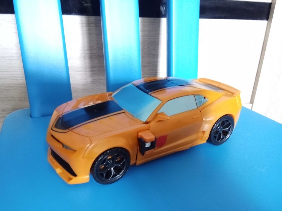 Transformers Бамблбі Хасбро Bumblebee Hasbro