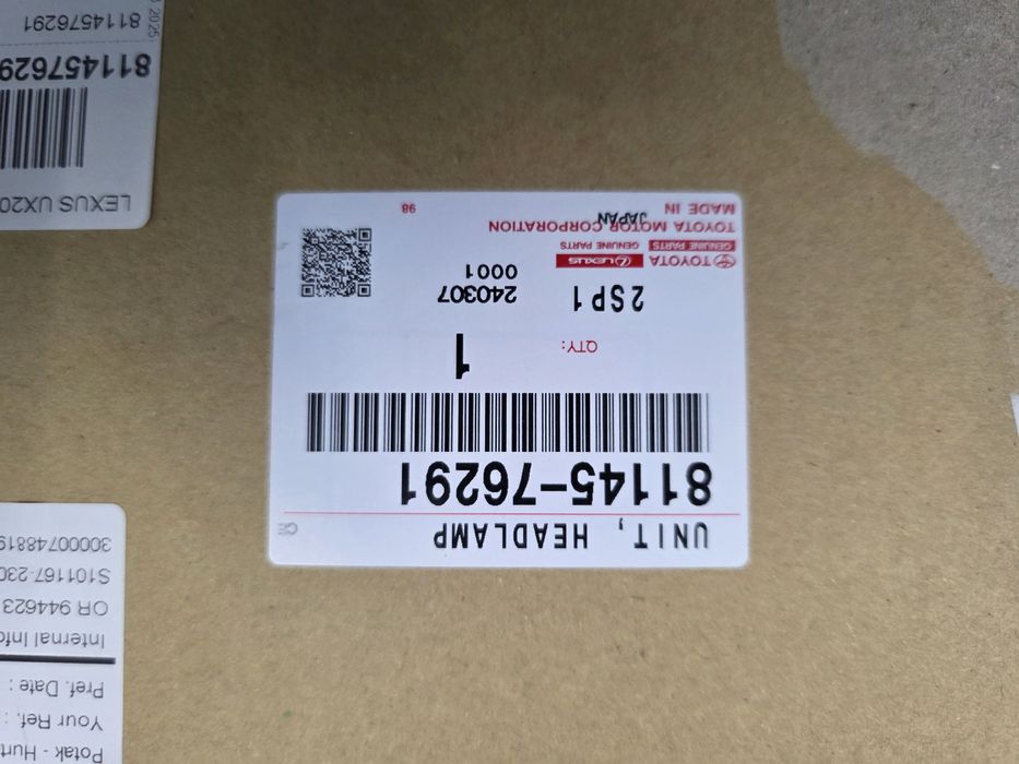 Prawa Lampa Reflektor Lexus UX full led