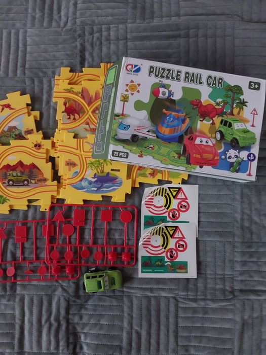 Puzzle Track Car, układanka z samochodzikiem