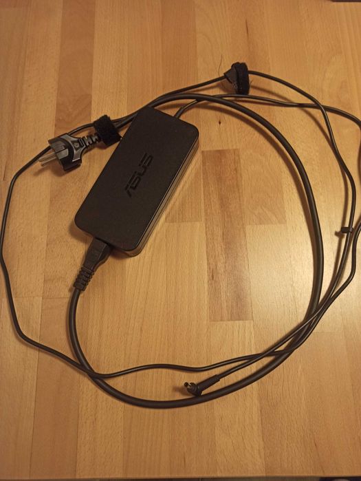 Laptop do gier Asus model M570DD