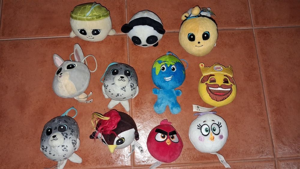 Brinquedos lore peluches bolinhas