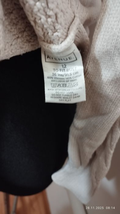 Sweter biały ze splotem warkoczowym wiskoza bawełna