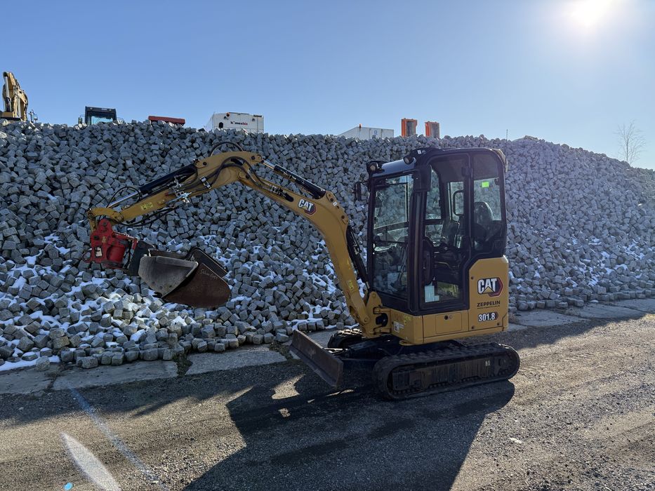 Wynajem Minikoparek 2 t, 3 t POWERTILT