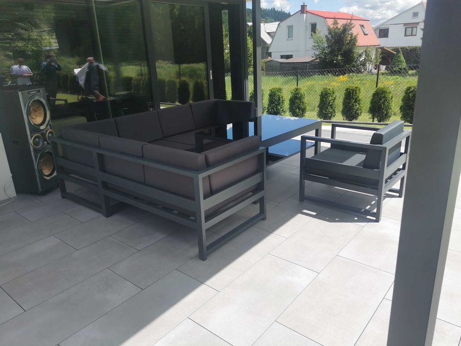 Meble aluminiowe ogrodowe narożnik na taras gruby profil i poduszki