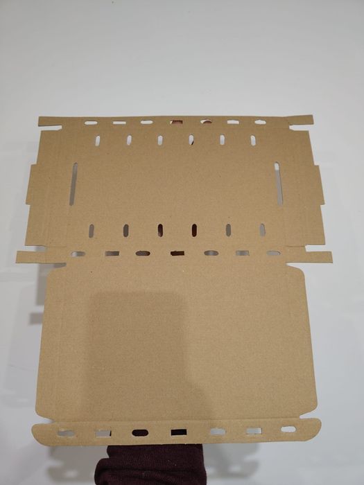 Kartony do wysyłki matek 45szt - tanie 25cmx16cm
