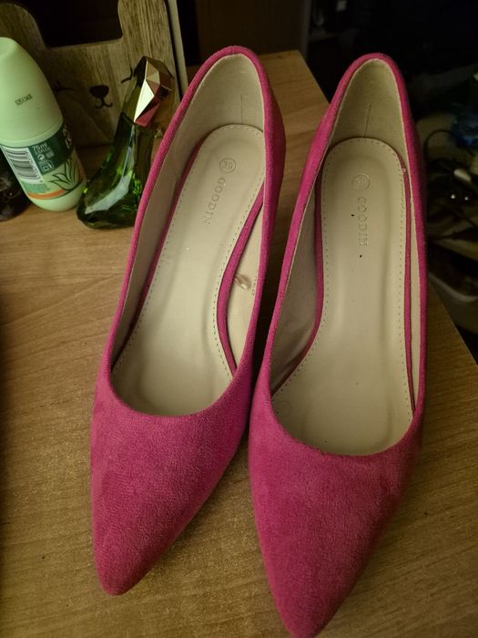 Buty Szpilki w rozmiarze 39