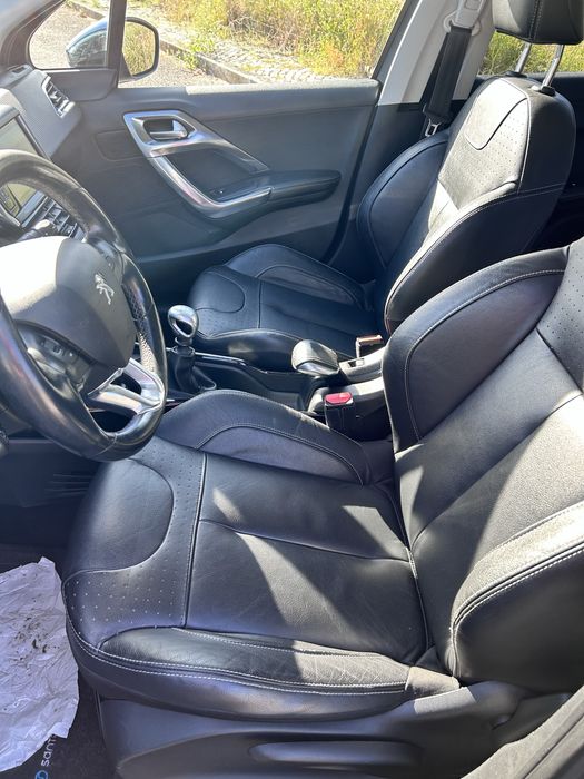 Peugeot 2008 1.6 hdi allure