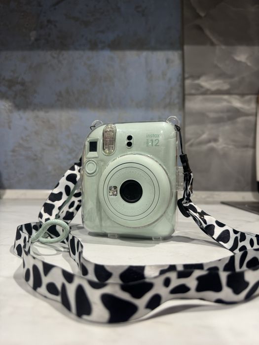Фотокамера миттєвого друку Instax mini 12 + прозорий чохол