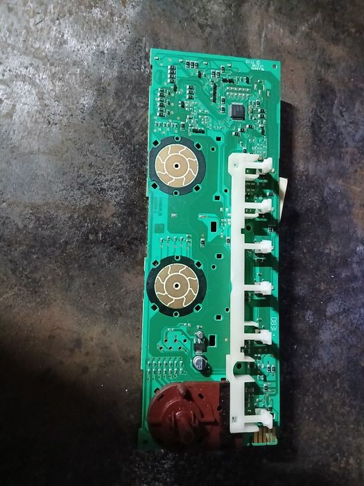 блок управлания для стиральной машини Indesit